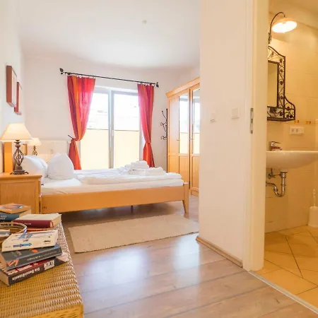 Nr 10 Im Sonnenbad 萨斯尼茨